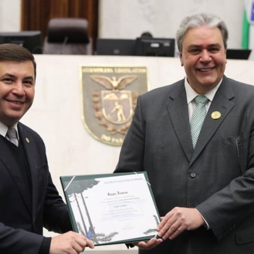 Assembleia Legislativa homenageia 25 anos da Uninter
